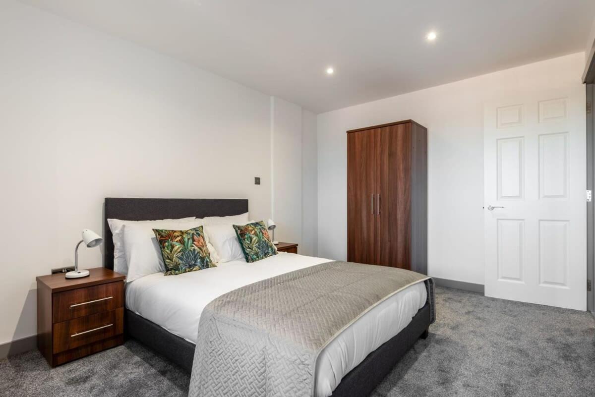 Contemporary 1 Bedroom Apartment In Central Hull Kingston upon Hull Exterior photo